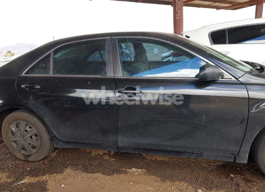 Photo 13 of 2010 Toyota Camry LE (VIN 4T4BF3EK2AR042975)