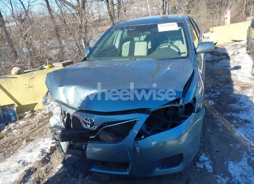 Photo 13 of 2010 Toyota Camry LE (VIN 4T4BF3EK2AR045004)