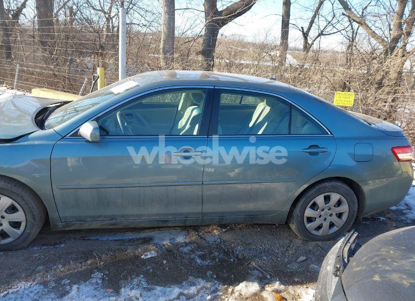 Photo 15 of 2010 Toyota Camry LE (VIN 4T4BF3EK2AR045004)