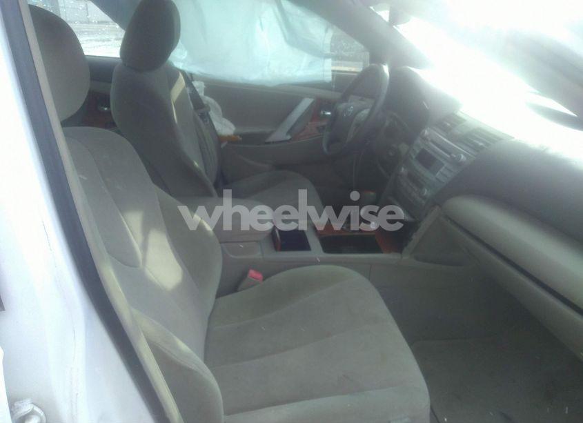 Photo 5 of 2010 Toyota Camry XLE (VIN 4T4BF3EK2AR045312)