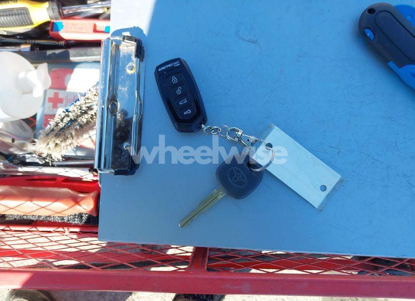 Photo 11 of 2010 Toyota Camry (VIN 4T4BF3EK2AR046542)