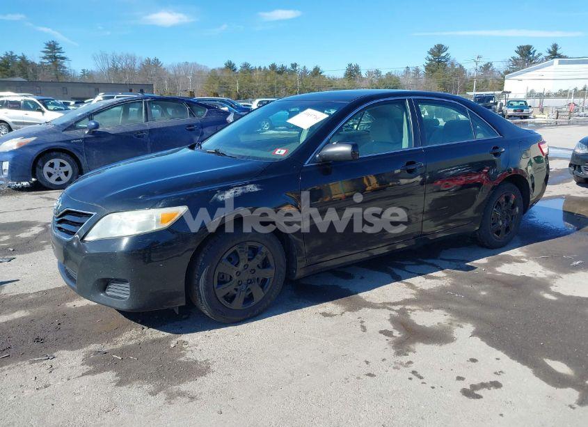 Photo 2 of 2010 Toyota Camry (VIN 4T4BF3EK2AR046542)