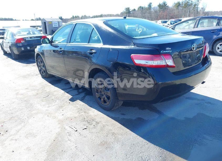 Photo 3 of 2010 Toyota Camry (VIN 4T4BF3EK2AR046542)