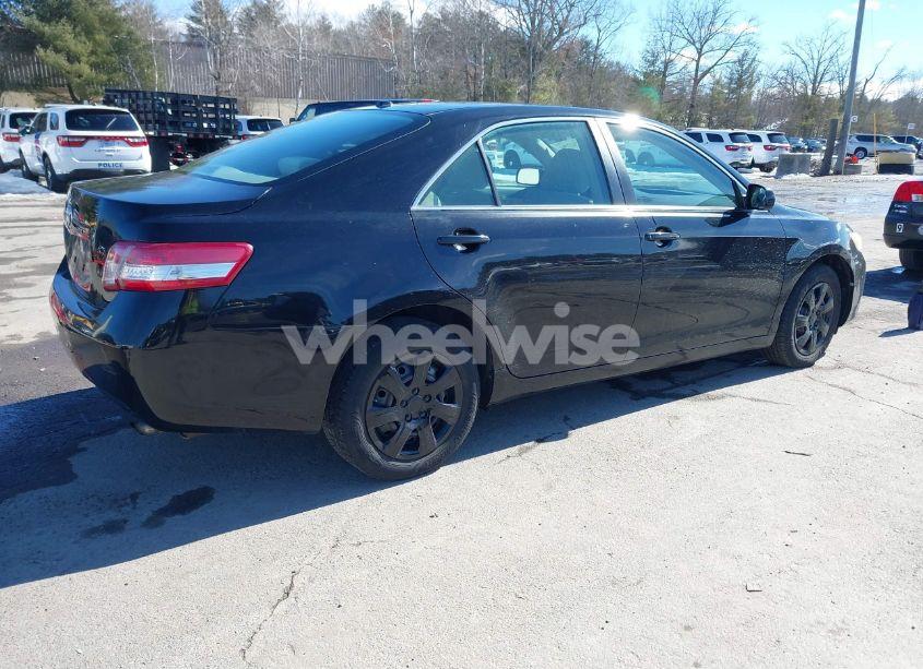 Photo 4 of 2010 Toyota Camry (VIN 4T4BF3EK2AR046542)