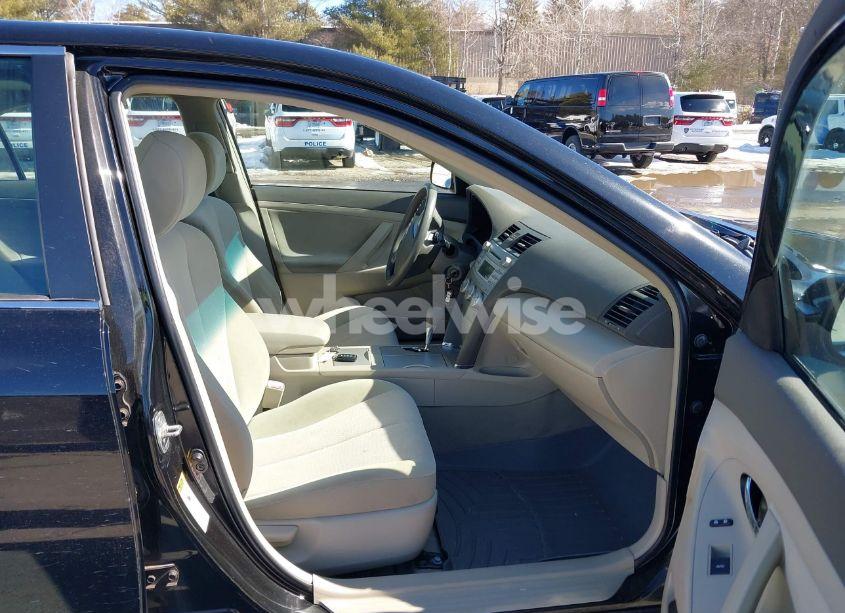 Photo 5 of 2010 Toyota Camry (VIN 4T4BF3EK2AR046542)