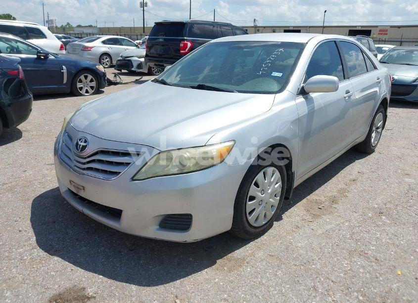 Photo 2 of 2010 Toyota Camry N/A (VIN 4T4BF3EK2AR054074)