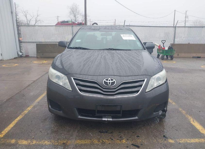 Photo 13 of 2010 Toyota Camry LE (VIN 4T4BF3EK2AR080769)