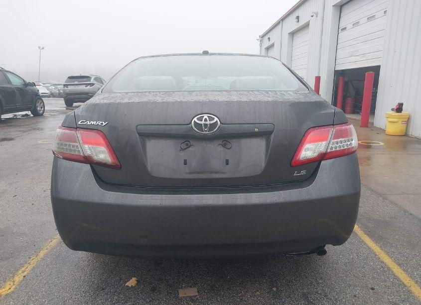 Photo 17 of 2010 Toyota Camry LE (VIN 4T4BF3EK2AR080769)