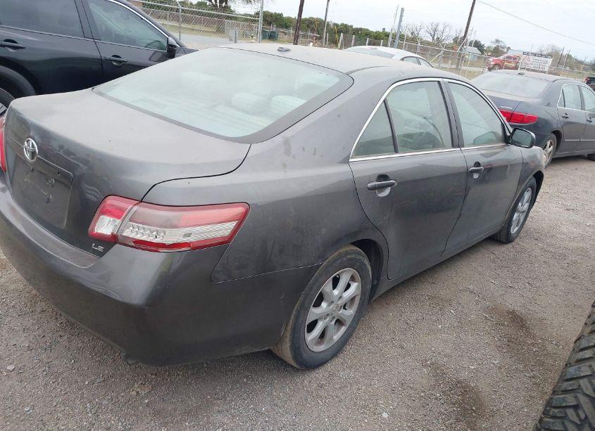 Photo 4 of 2010 Toyota Camry LE (VIN 4T4BF3EK2AR082196)