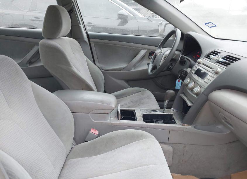 Photo 5 of 2010 Toyota Camry LE (VIN 4T4BF3EK2AR082196)