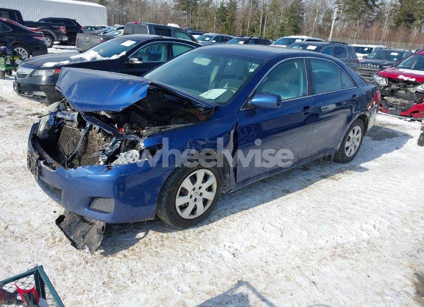 Photo 2 of 2010 Toyota Camry LE (VIN 4T4BF3EK2AR083574)