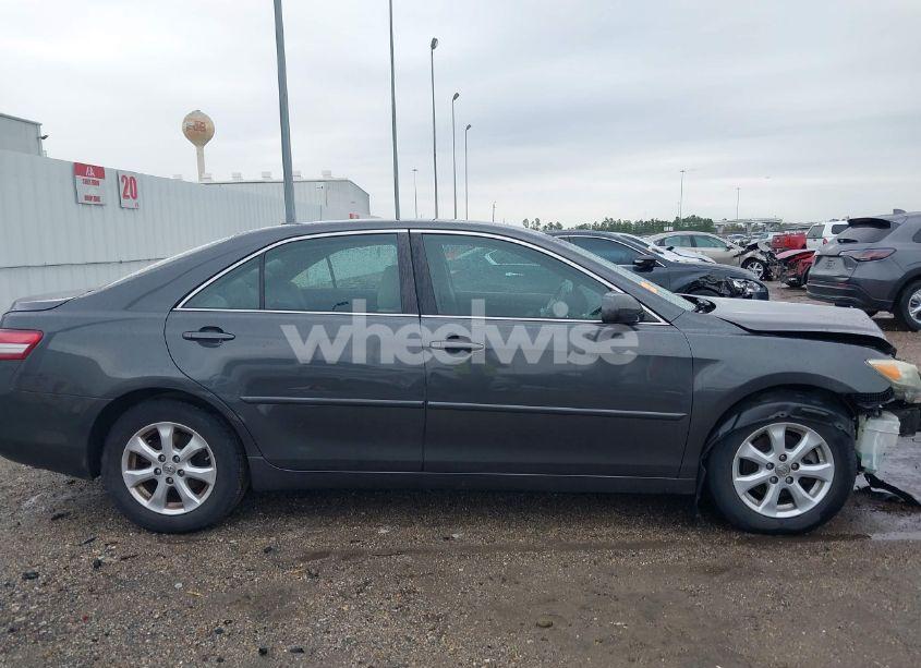 Photo 14 of 2011 Toyota Camry LE (VIN 4T4BF3EK2BR094155)