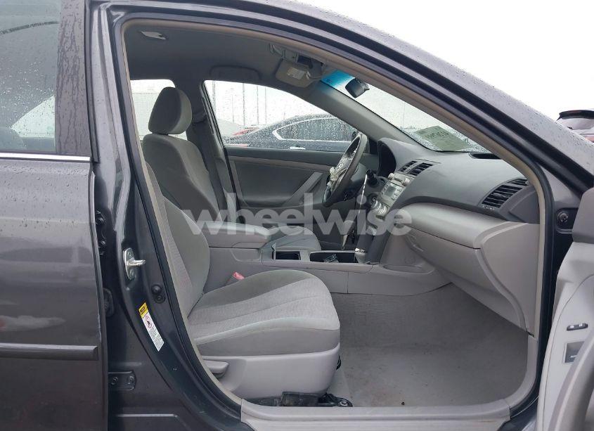 Photo 5 of 2011 Toyota Camry LE (VIN 4T4BF3EK2BR094155)