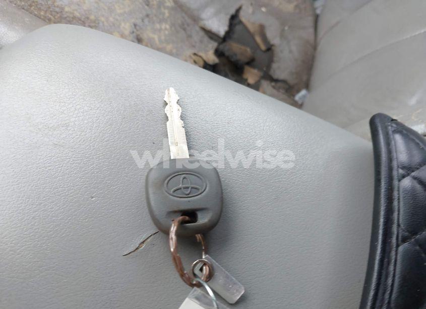 Photo 11 of 2011 Toyota Camry LE (VIN 4T4BF3EK2BR094706)