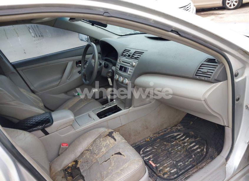 Photo 5 of 2011 Toyota Camry LE (VIN 4T4BF3EK2BR094706)