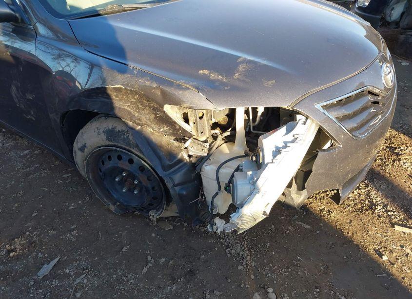 Photo 6 of 2011 Toyota Camry LE (VIN 4T4BF3EK2BR095984)