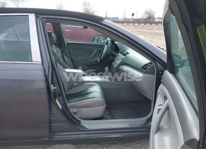 Photo 5 of 2011 Toyota Camry LE (VIN 4T4BF3EK2BR096343)