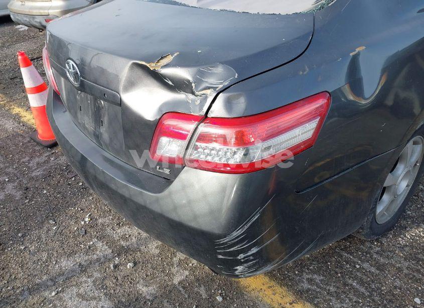 Photo 11 of 2011 Toyota Camry LE (VIN 4T4BF3EK2BR117031)