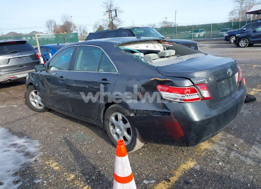 Photo 3 of 2011 Toyota Camry LE (VIN 4T4BF3EK2BR117031)