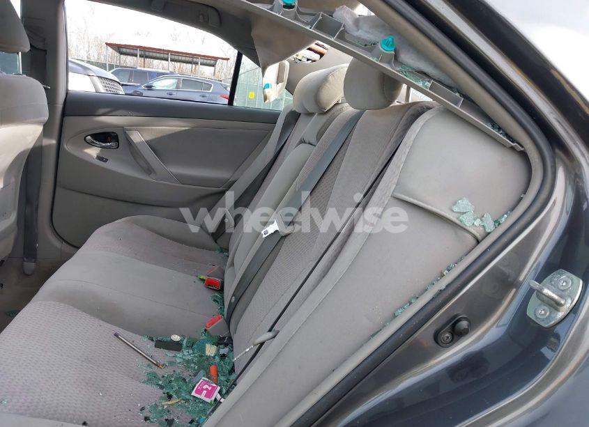 Photo 8 of 2011 Toyota Camry LE (VIN 4T4BF3EK2BR117031)