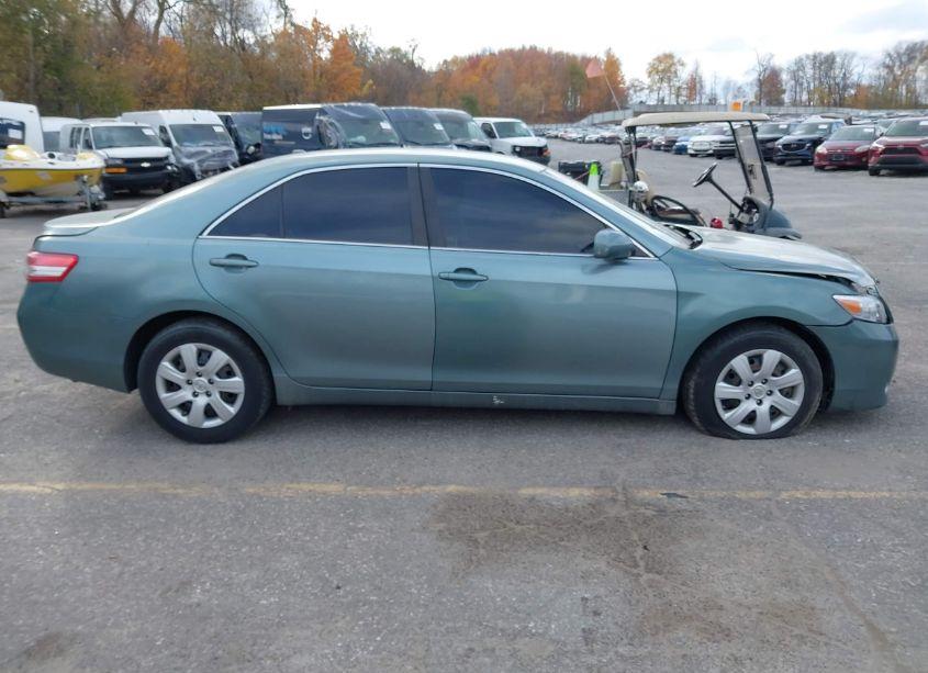 Photo 13 of 2011 Toyota Camry LE (VIN 4T4BF3EK2BR119295)