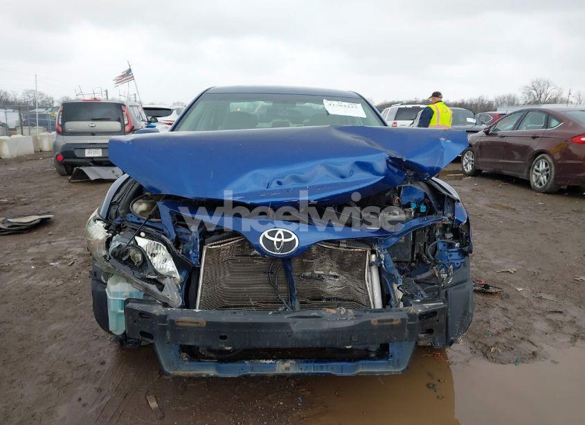 Photo 13 of 2011 Toyota Camry LE (VIN 4T4BF3EK2BR123024)