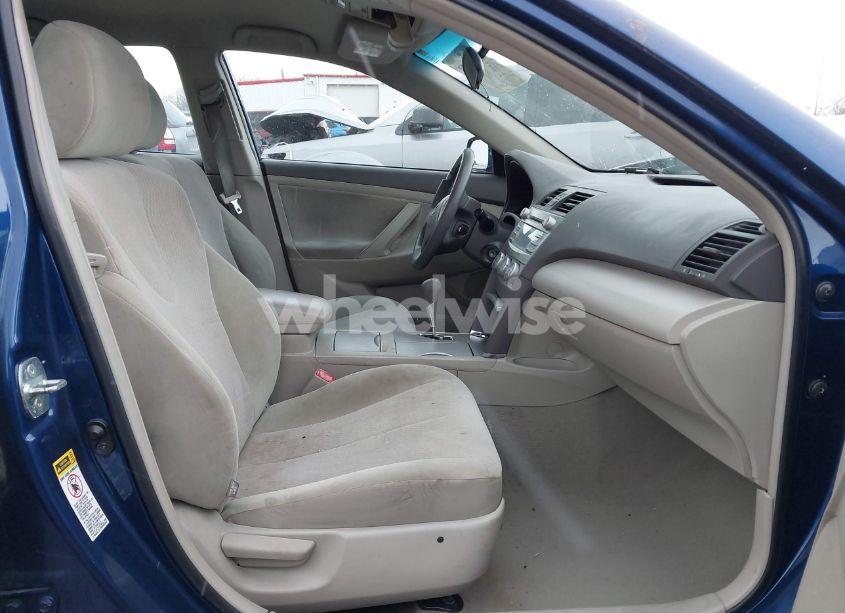 Photo 5 of 2011 Toyota Camry LE (VIN 4T4BF3EK2BR123024)