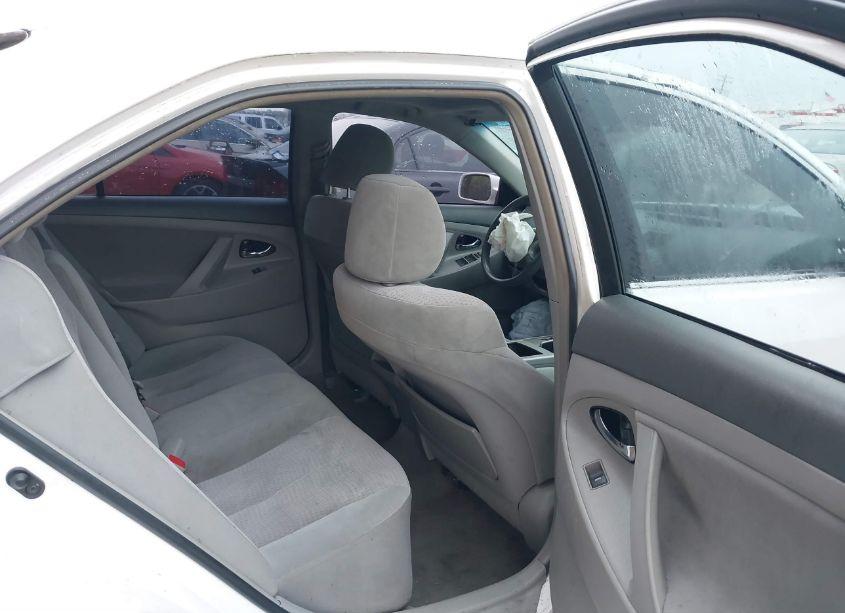 Photo 8 of 2011 Toyota Camry LE (VIN 4T4BF3EK2BR135271)