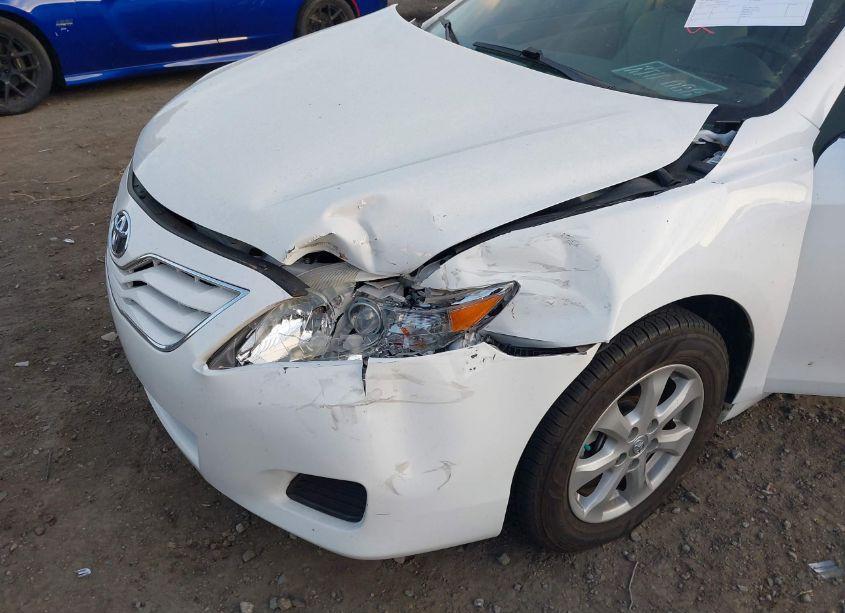 Photo 6 of 2011 Toyota Camry LE (VIN 4T4BF3EK2BR144231)