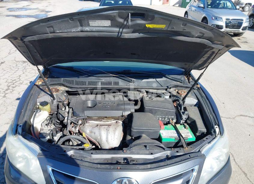 Photo 10 of 2011 Toyota Camry LE (VIN 4T4BF3EK2BR145556)