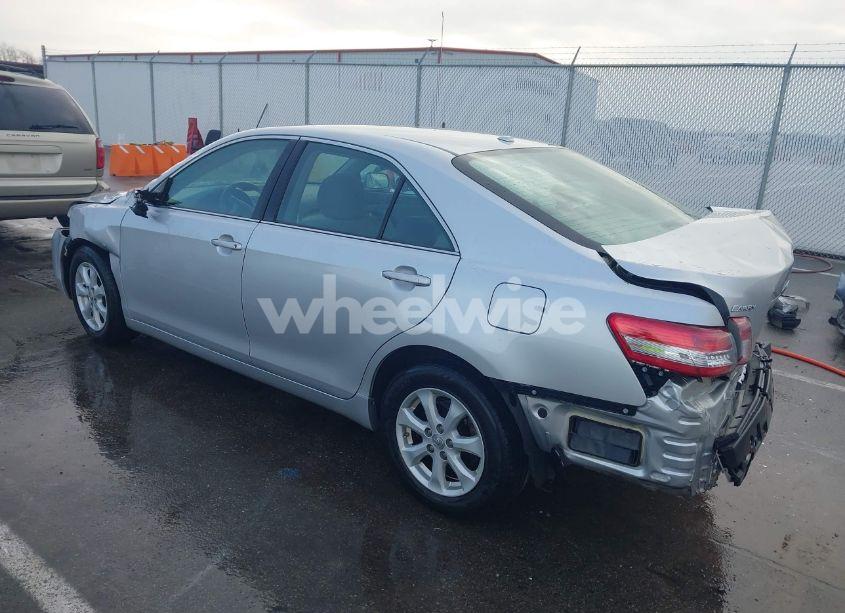 Photo 3 of 2011 Toyota Camry LE (VIN 4T4BF3EK2BR148277)