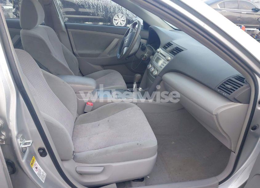 Photo 5 of 2011 Toyota Camry LE (VIN 4T4BF3EK2BR148277)