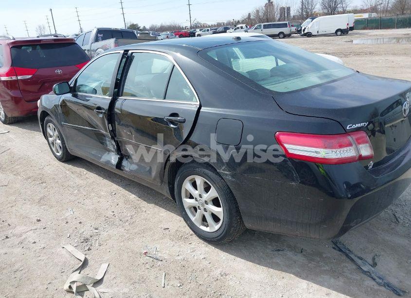 Photo 3 of 2011 Toyota Camry LE (VIN 4T4BF3EK2BR148313)