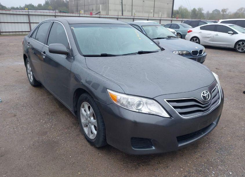 2011 Toyota Camry LE (VIN 4T4BF3EK2BR166973) main photo