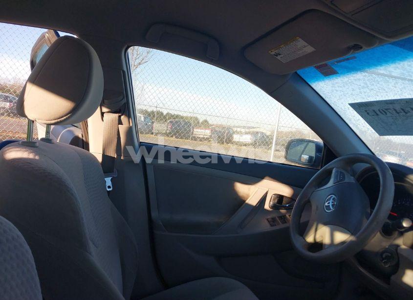 Photo 5 of 2011 Toyota Camry LE (VIN 4T4BF3EK2BR174166)