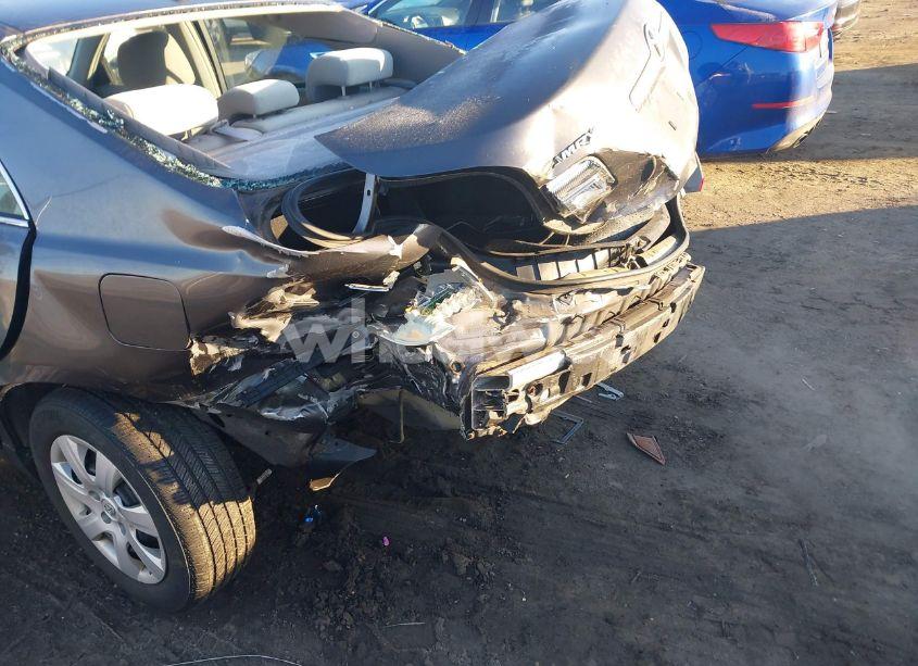 Photo 6 of 2011 Toyota Camry LE (VIN 4T4BF3EK2BR174166)