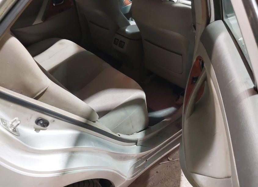 Photo 8 of 2011 Toyota Camry XLE (VIN 4T4BF3EK2BR178072)