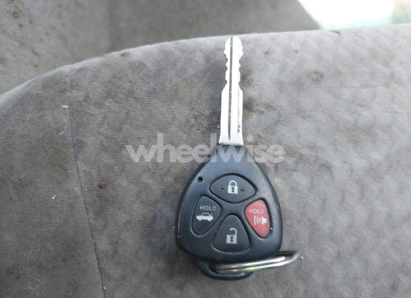 Photo 11 of 2011 Toyota Camry LE (VIN 4T4BF3EK2BR180937)