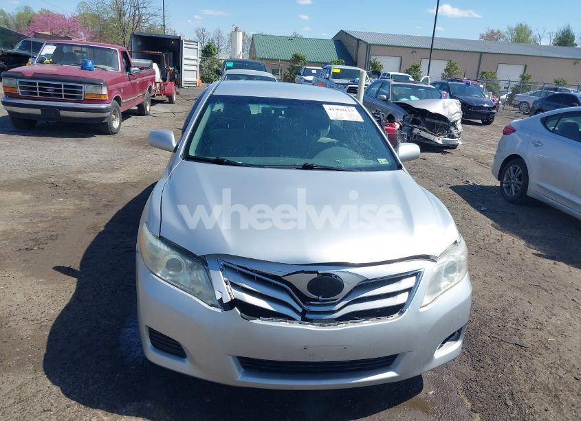 Photo 12 of 2011 Toyota Camry LE (VIN 4T4BF3EK2BR180937)