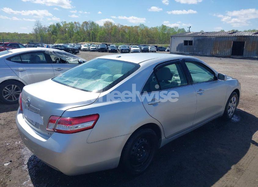 Photo 4 of 2011 Toyota Camry LE (VIN 4T4BF3EK2BR180937)