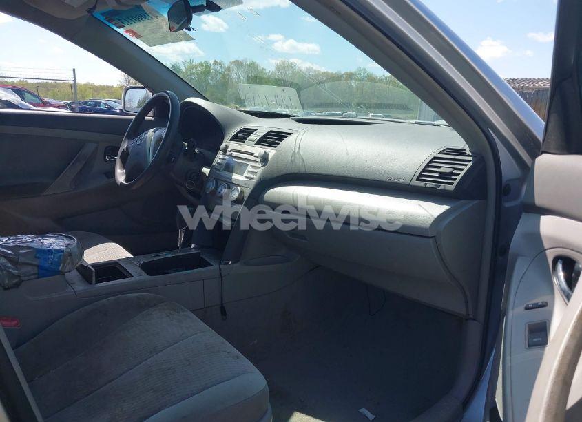 Photo 5 of 2011 Toyota Camry LE (VIN 4T4BF3EK2BR180937)