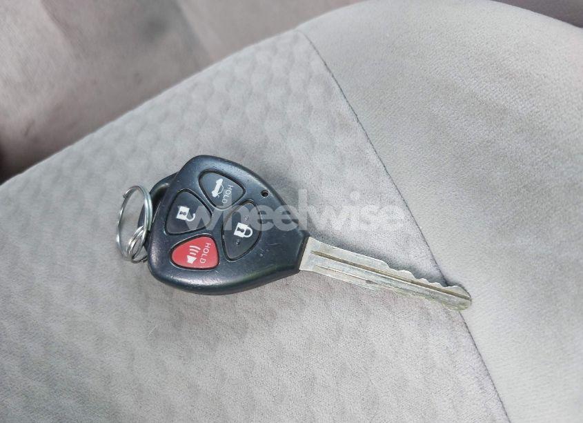 Photo 11 of 2011 Toyota Camry LE (VIN 4T4BF3EK2BR183014)