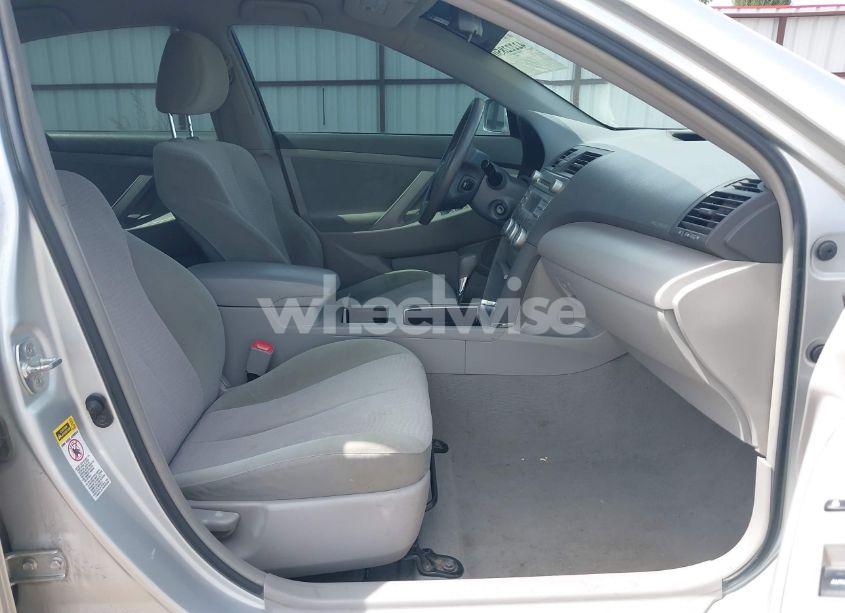 Photo 5 of 2011 Toyota Camry LE (VIN 4T4BF3EK2BR183014)