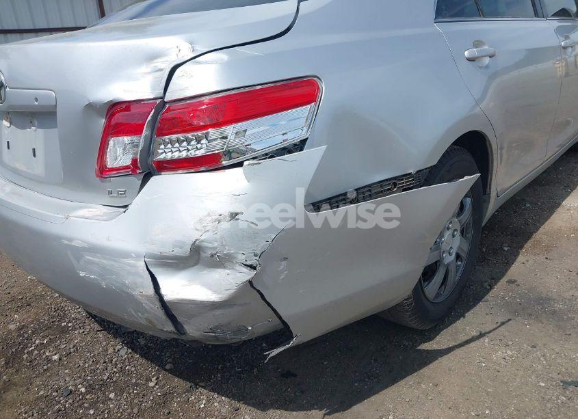 Photo 6 of 2011 Toyota Camry LE (VIN 4T4BF3EK2BR183014)