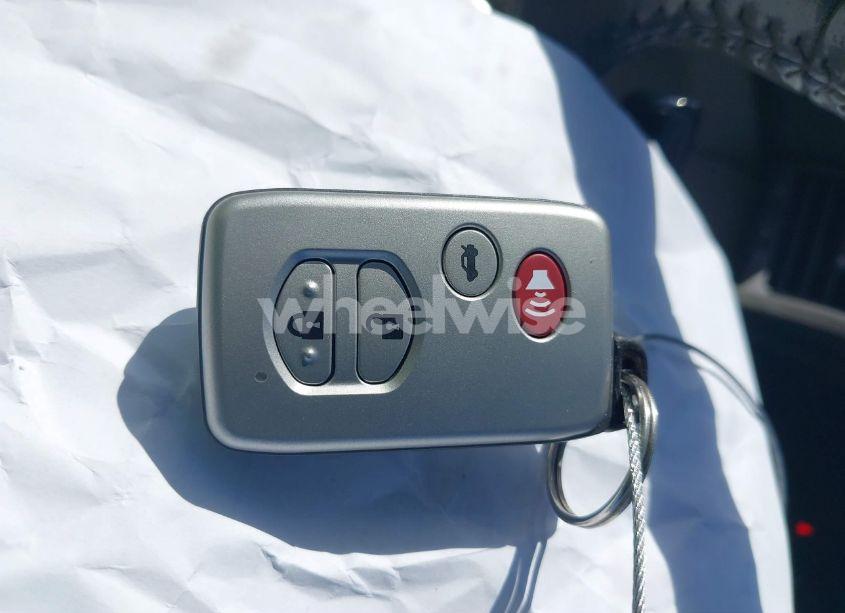 Photo 11 of 2011 Toyota Camry XLE (VIN 4T4BF3EK2BR187225)