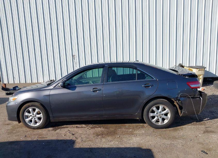 Photo 15 of 2011 Toyota Camry LE (VIN 4T4BF3EK2BR193185)