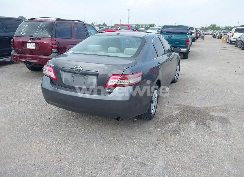 Photo 4 of 2011 Toyota Camry LE (VIN 4T4BF3EK2BR199116)