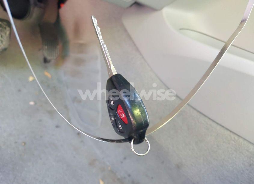 Photo 11 of 2011 Toyota Camry XLE (VIN 4T4BF3EK2BR211720)