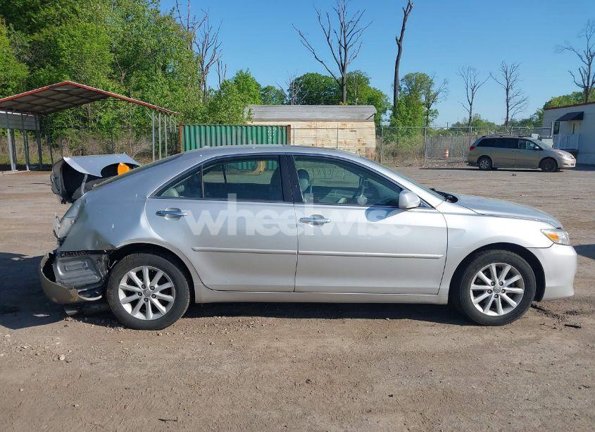 Photo 13 of 2011 Toyota Camry XLE (VIN 4T4BF3EK2BR211720)