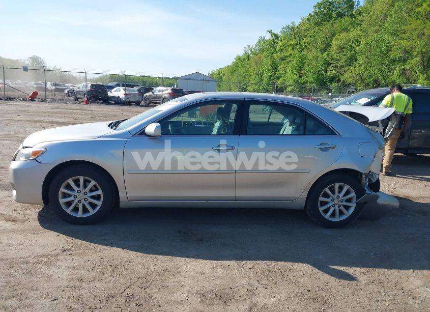 Photo 14 of 2011 Toyota Camry XLE (VIN 4T4BF3EK2BR211720)